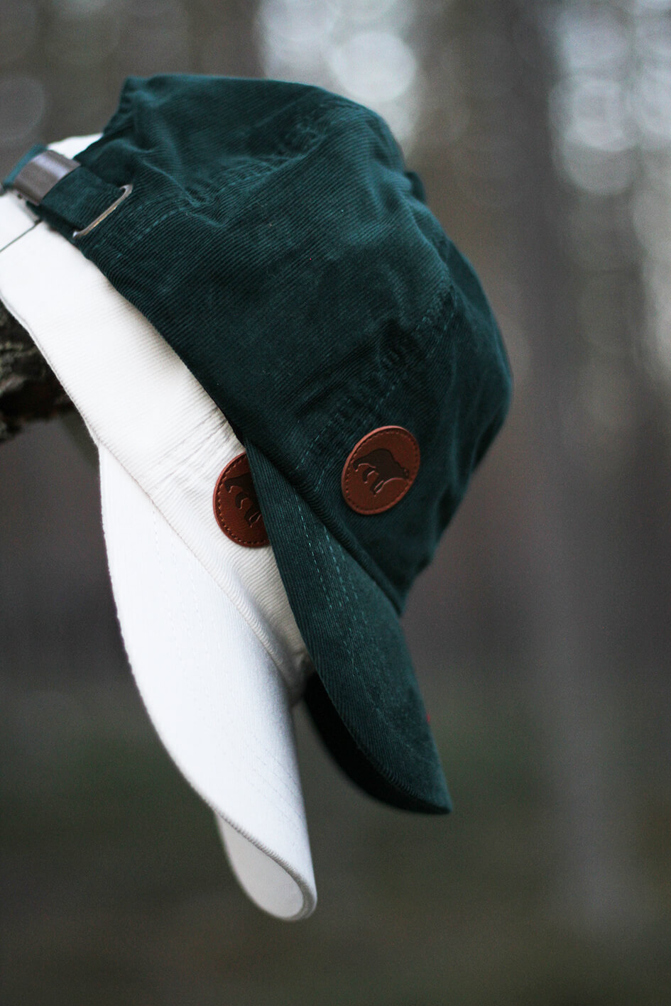 EXPLORER Off White and Dark Green